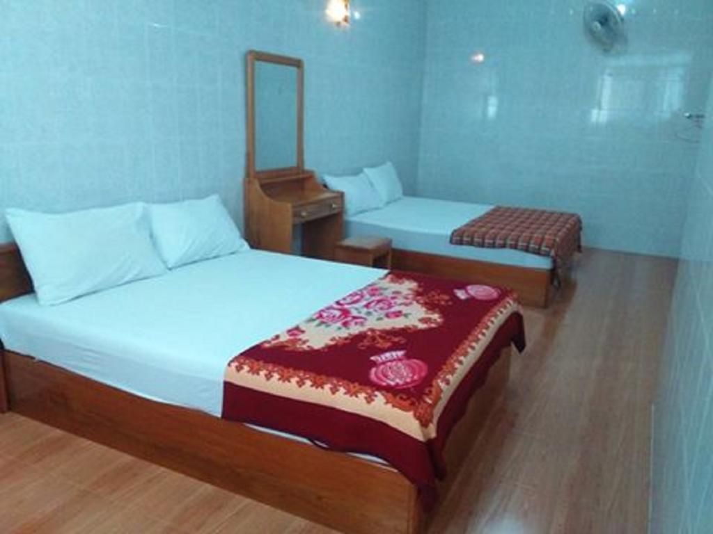 Penguin Hotel Kawthaung Exterior photo