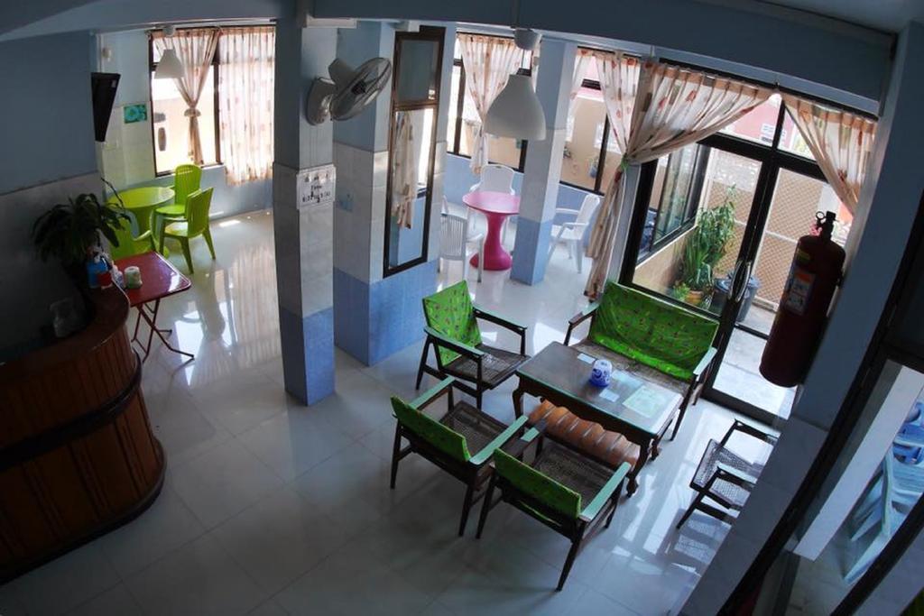 Penguin Hotel Kawthaung Exterior photo